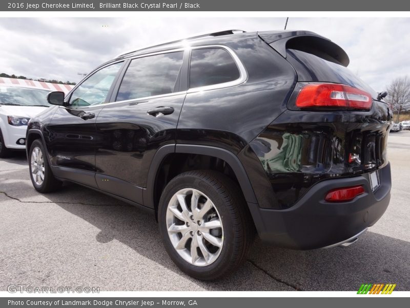 Brilliant Black Crystal Pearl / Black 2016 Jeep Cherokee Limited