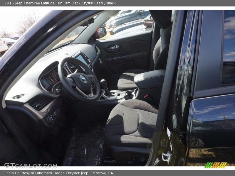 Brilliant Black Crystal Pearl / Black 2016 Jeep Cherokee Latitude
