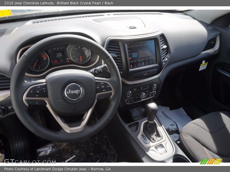 Brilliant Black Crystal Pearl / Black 2016 Jeep Cherokee Latitude