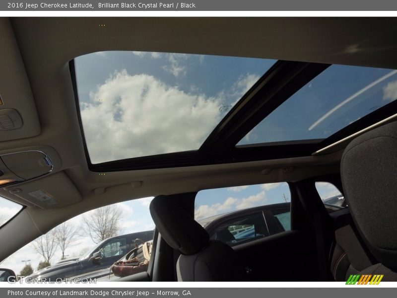 Brilliant Black Crystal Pearl / Black 2016 Jeep Cherokee Latitude