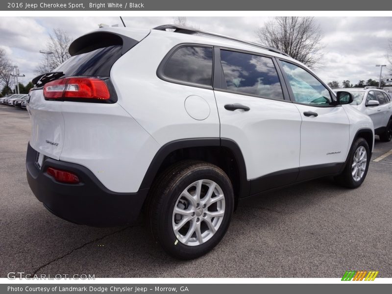 Bright White / Black 2016 Jeep Cherokee Sport