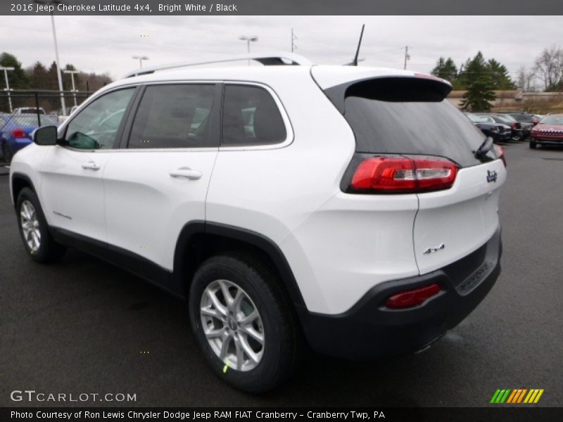 Bright White / Black 2016 Jeep Cherokee Latitude 4x4