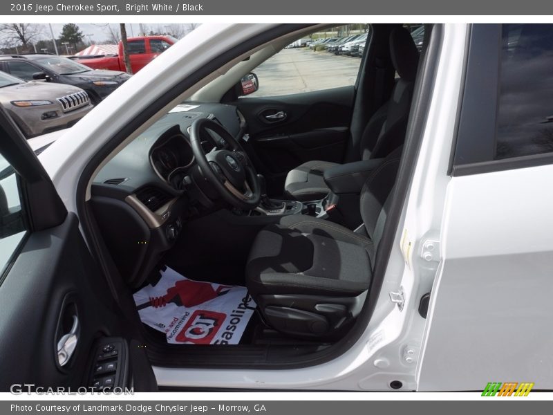 Bright White / Black 2016 Jeep Cherokee Sport