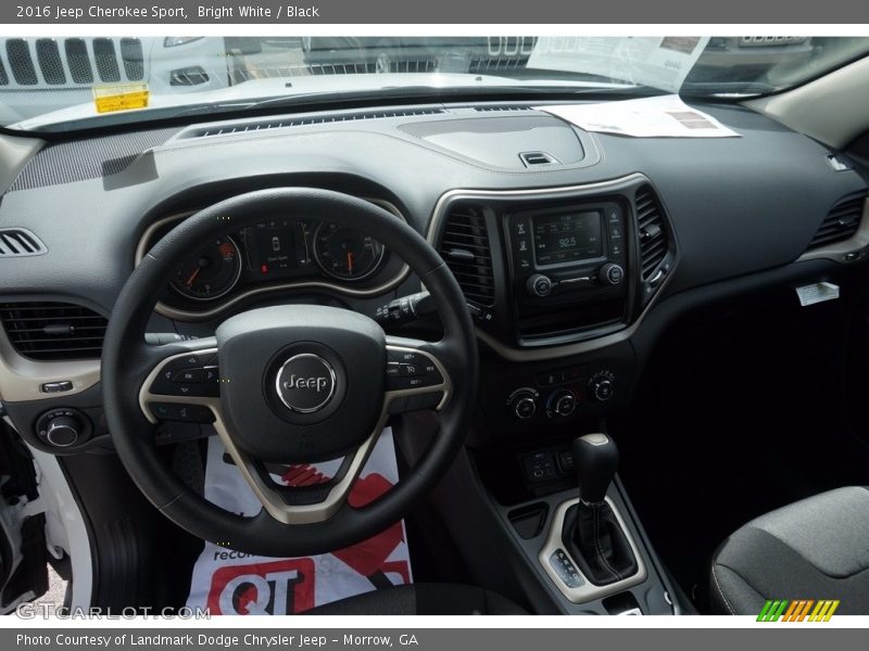 Bright White / Black 2016 Jeep Cherokee Sport