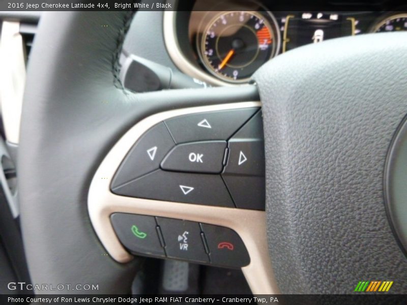 Bright White / Black 2016 Jeep Cherokee Latitude 4x4
