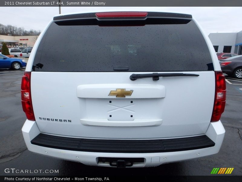 Summit White / Ebony 2011 Chevrolet Suburban LT 4x4