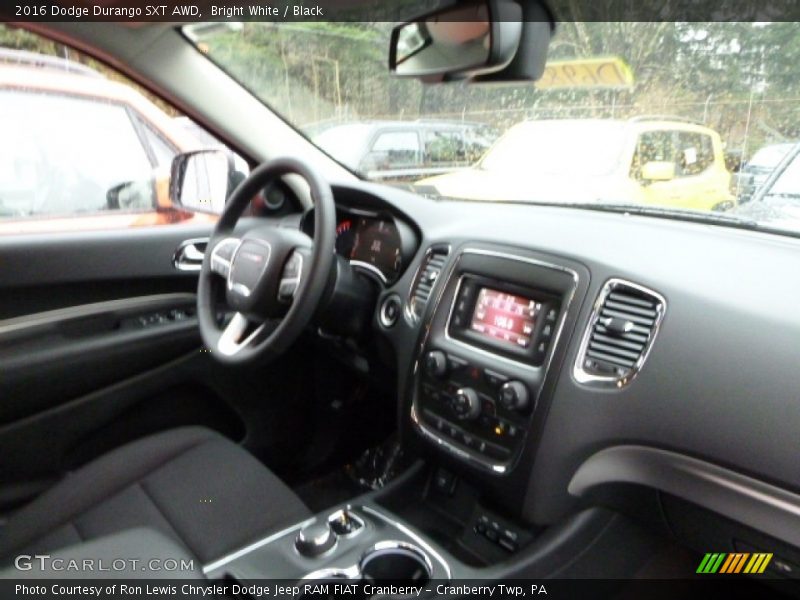 Bright White / Black 2016 Dodge Durango SXT AWD
