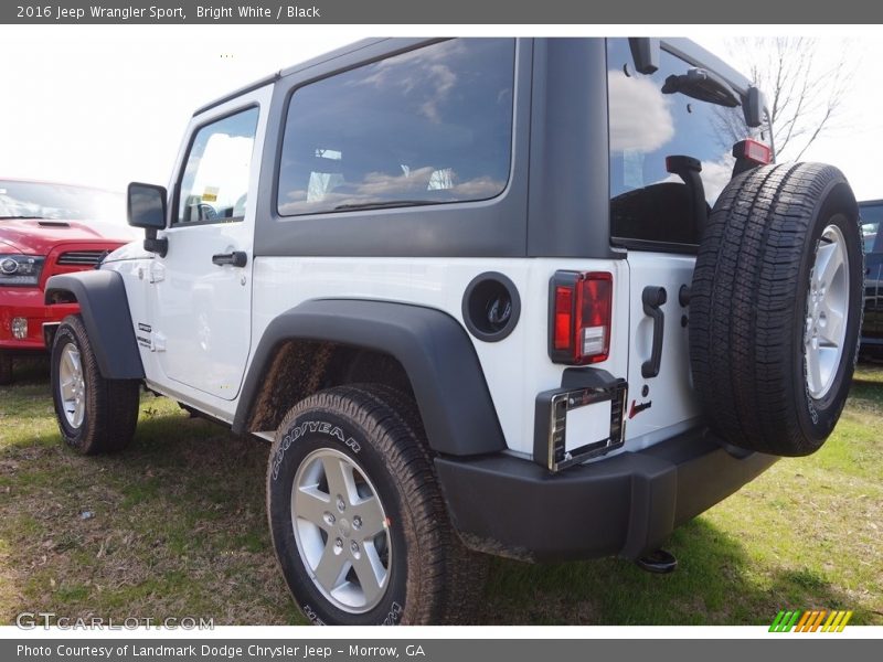 Bright White / Black 2016 Jeep Wrangler Sport