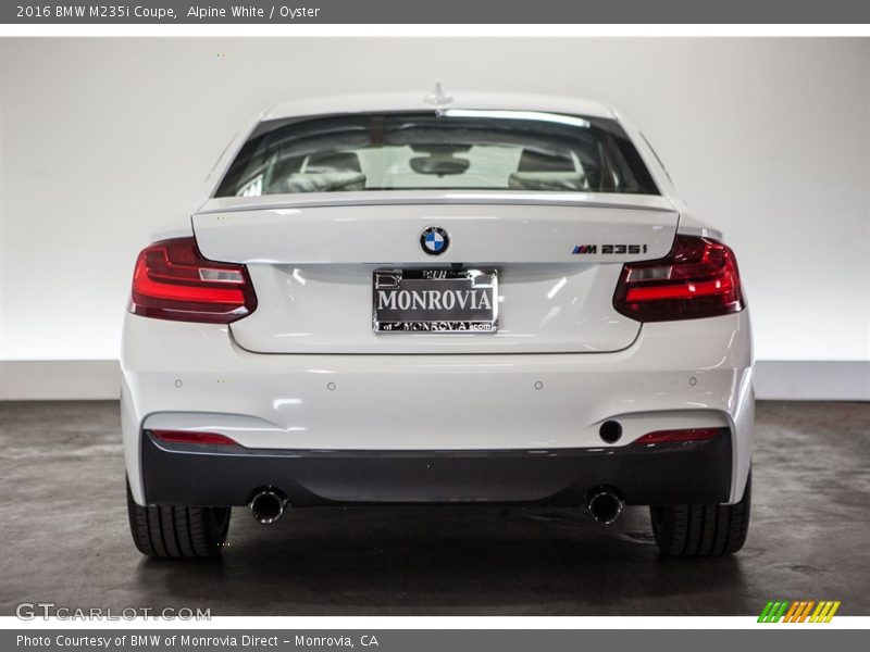 Alpine White / Oyster 2016 BMW M235i Coupe