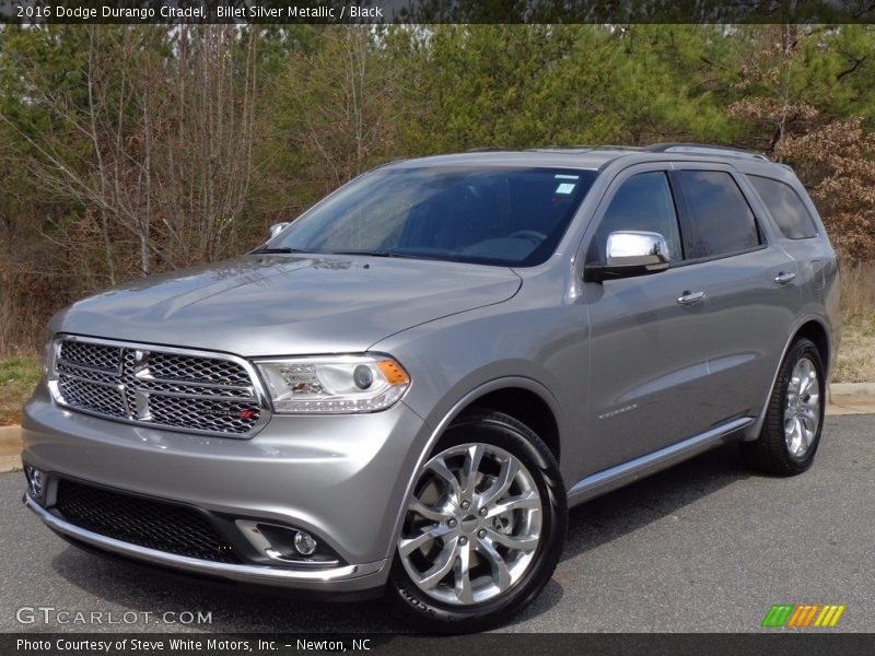 Front 3/4 View of 2016 Durango Citadel