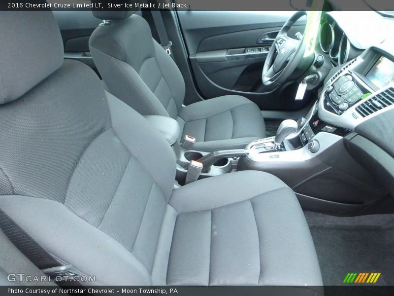Silver Ice Metallic / Jet Black 2016 Chevrolet Cruze Limited LT