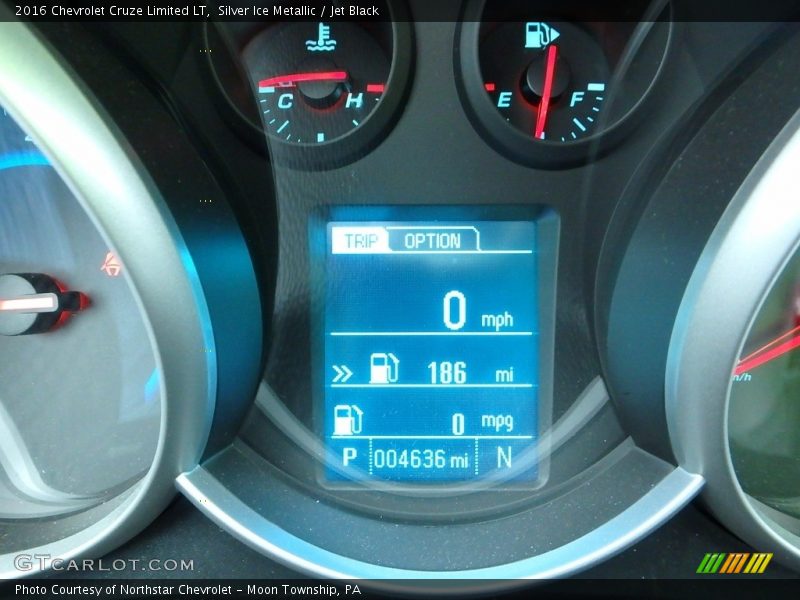 Silver Ice Metallic / Jet Black 2016 Chevrolet Cruze Limited LT