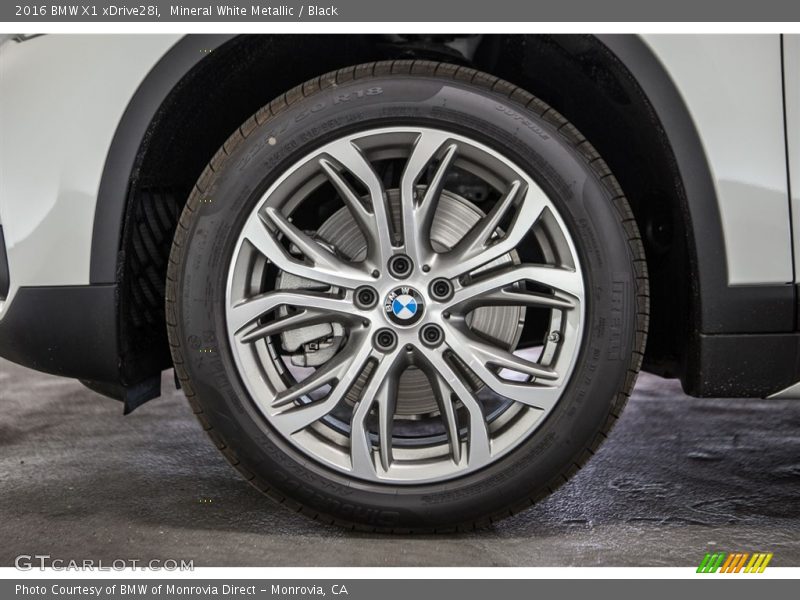 Mineral White Metallic / Black 2016 BMW X1 xDrive28i