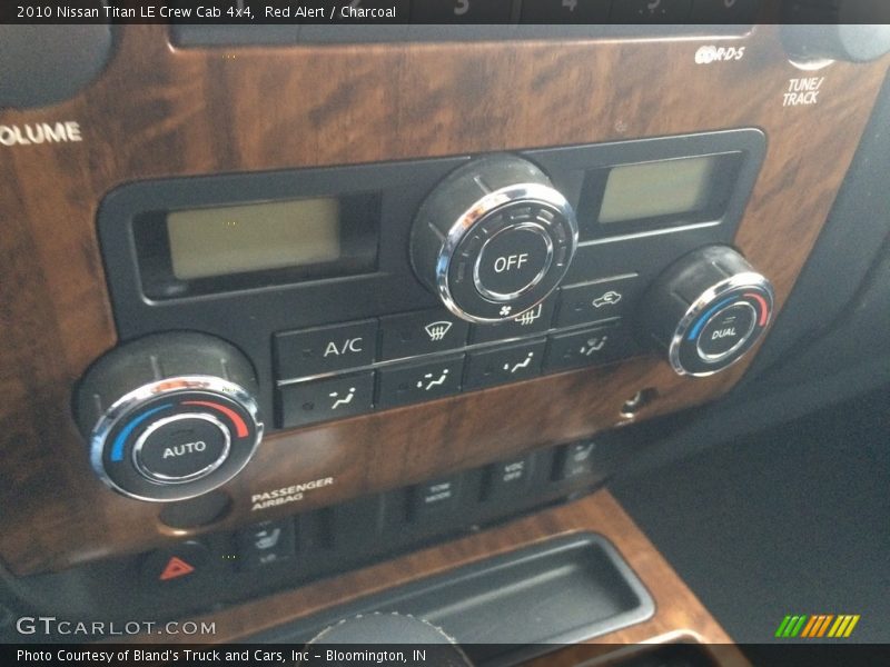 Red Alert / Charcoal 2010 Nissan Titan LE Crew Cab 4x4