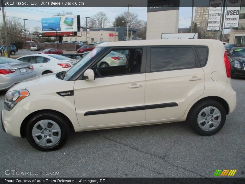 Dune Beige / Black Cloth 2013 Kia Soul 1.6