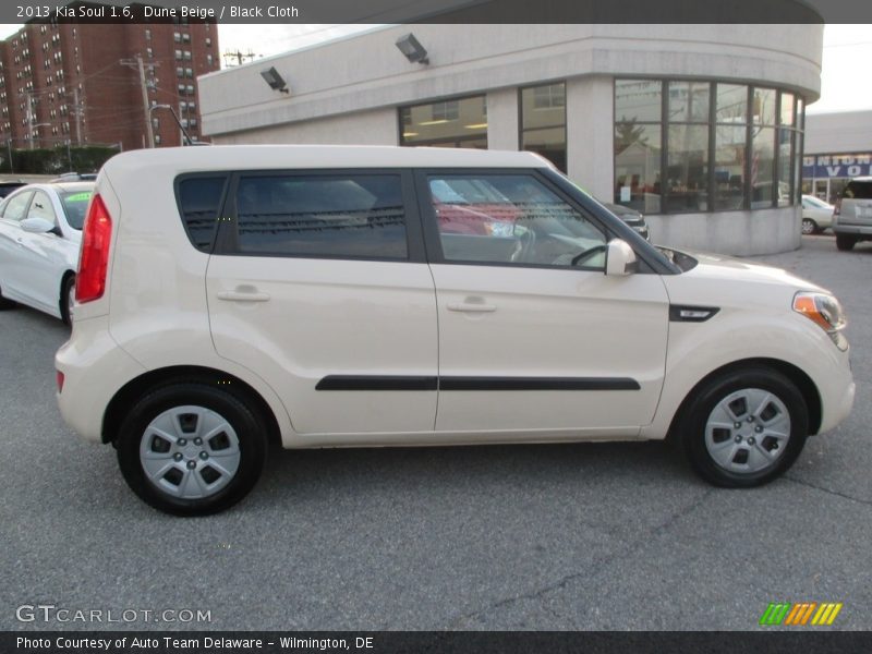 Dune Beige / Black Cloth 2013 Kia Soul 1.6