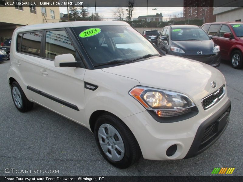 Dune Beige / Black Cloth 2013 Kia Soul 1.6