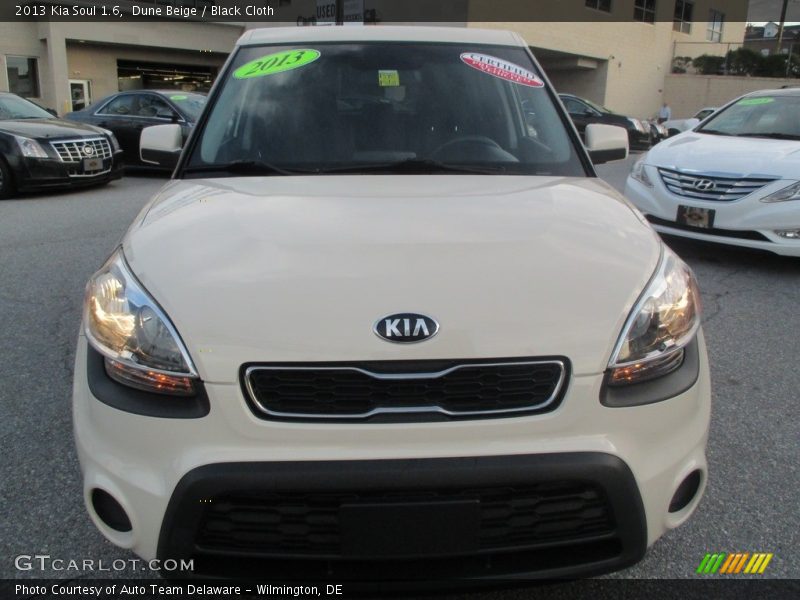 Dune Beige / Black Cloth 2013 Kia Soul 1.6