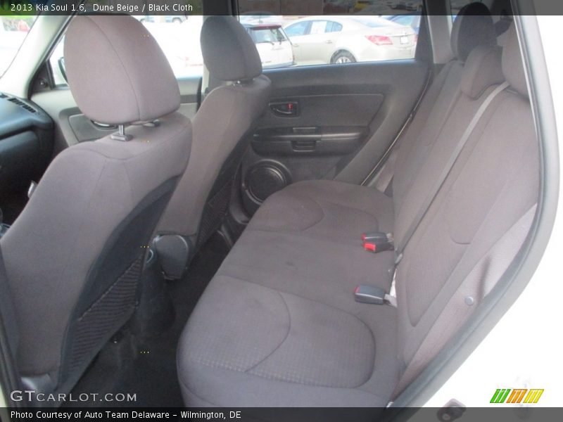 Dune Beige / Black Cloth 2013 Kia Soul 1.6