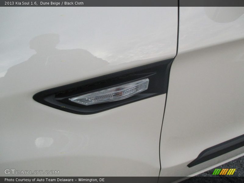 Dune Beige / Black Cloth 2013 Kia Soul 1.6