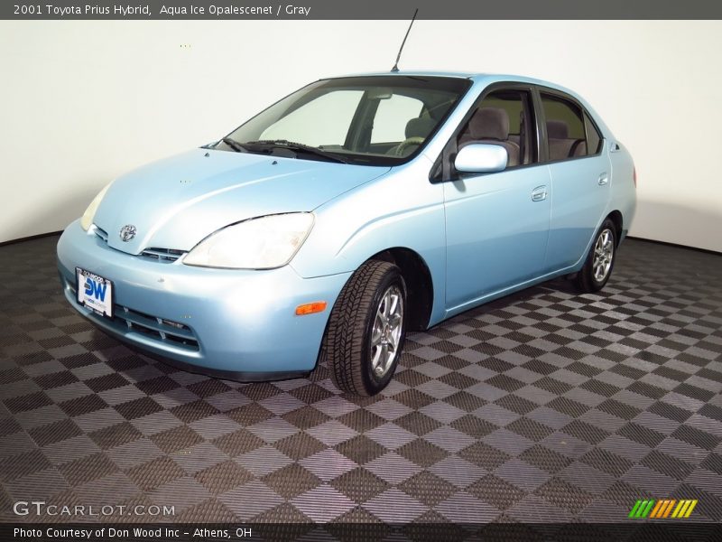 Aqua Ice Opalescenet / Gray 2001 Toyota Prius Hybrid