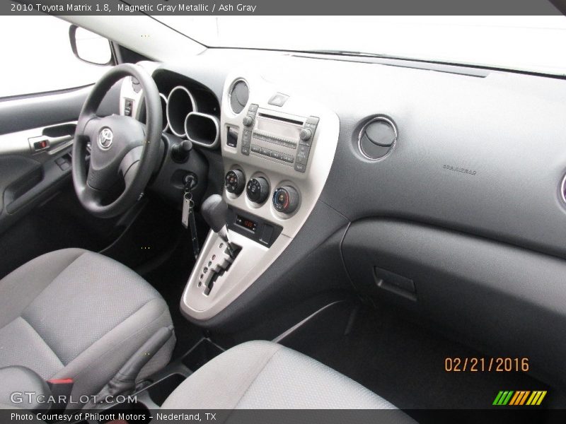 Magnetic Gray Metallic / Ash Gray 2010 Toyota Matrix 1.8