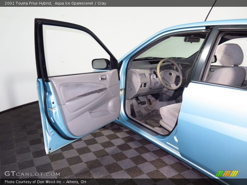Aqua Ice Opalescenet / Gray 2001 Toyota Prius Hybrid
