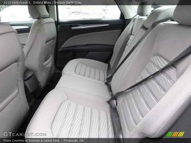 Oxford White / Medium Earth Gray 2016 Ford Fusion S