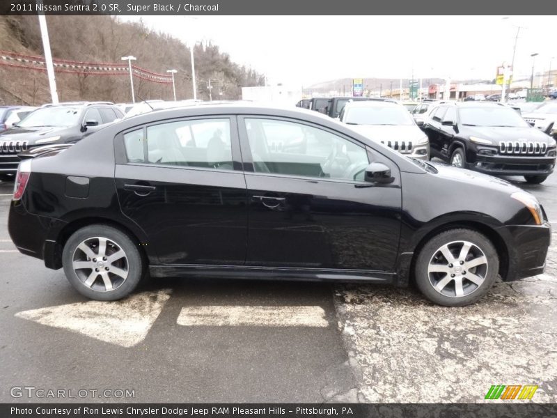 Super Black / Charcoal 2011 Nissan Sentra 2.0 SR