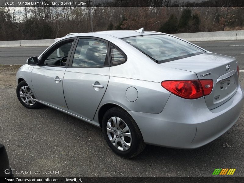 Liquid Silver / Gray 2010 Hyundai Elantra SE