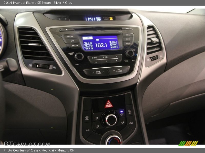 Silver / Gray 2014 Hyundai Elantra SE Sedan