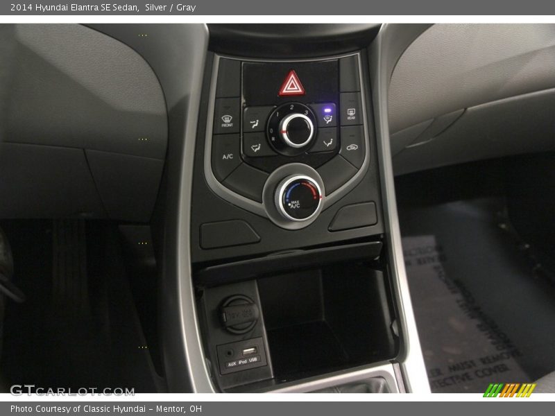 Silver / Gray 2014 Hyundai Elantra SE Sedan