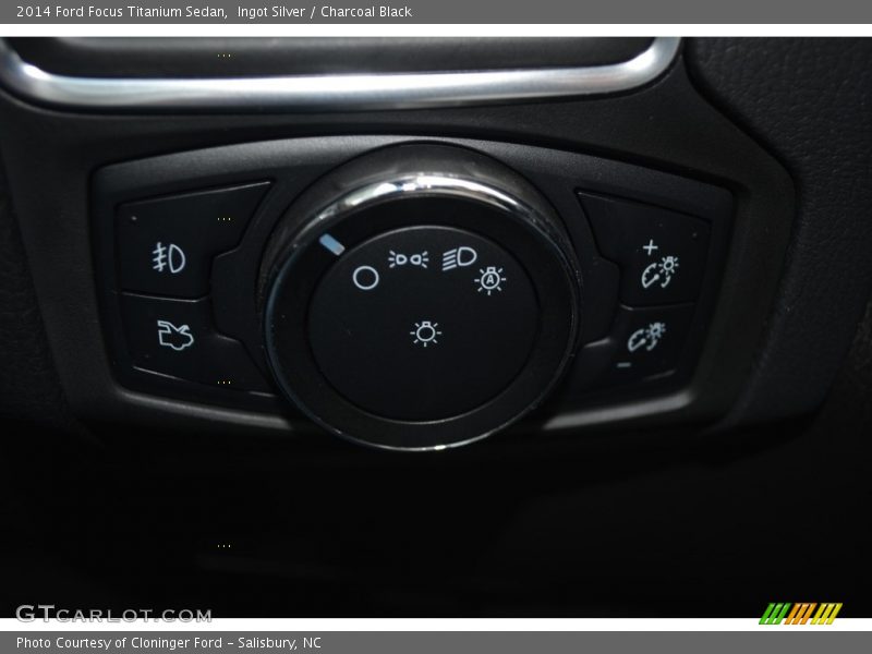 Ingot Silver / Charcoal Black 2014 Ford Focus Titanium Sedan