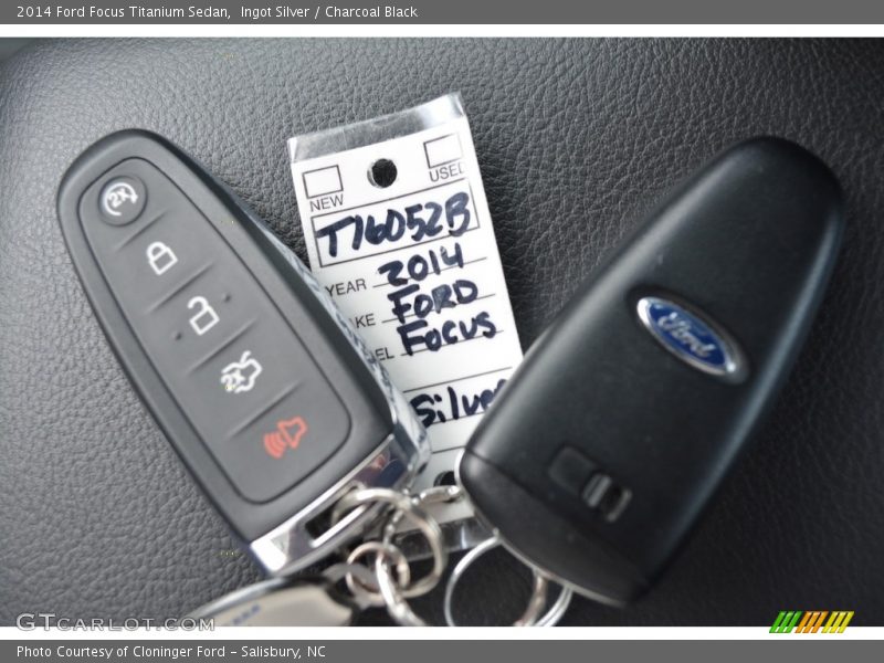 Ingot Silver / Charcoal Black 2014 Ford Focus Titanium Sedan