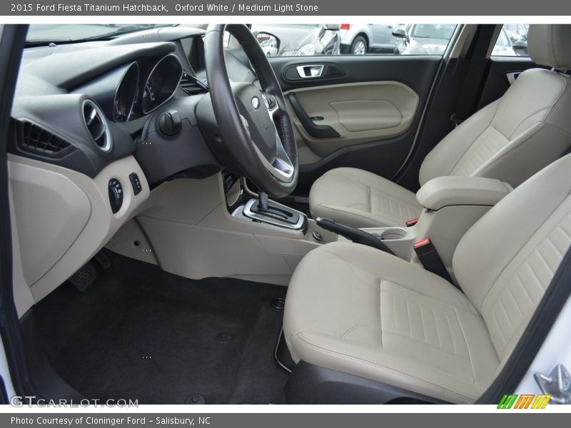 Oxford White / Medium Light Stone 2015 Ford Fiesta Titanium Hatchback