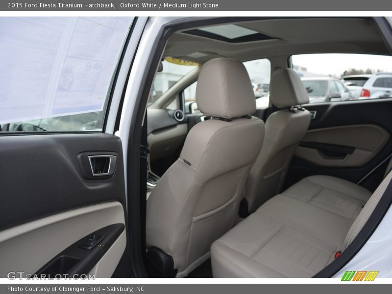 Oxford White / Medium Light Stone 2015 Ford Fiesta Titanium Hatchback