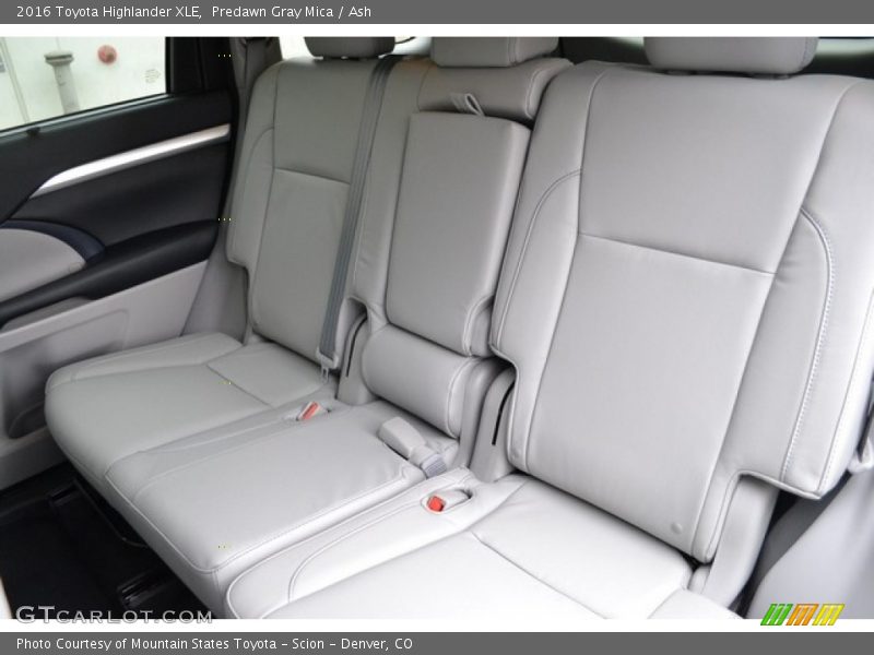 Predawn Gray Mica / Ash 2016 Toyota Highlander XLE