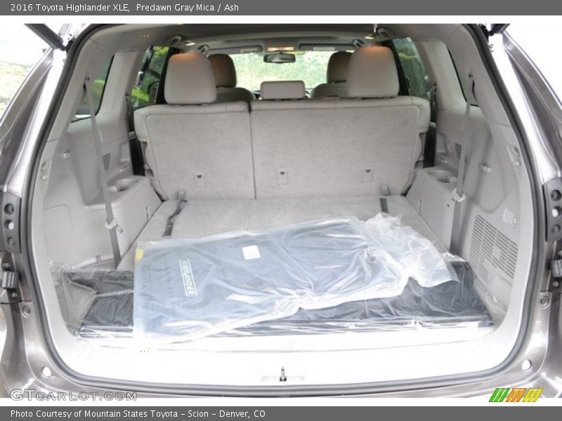 Predawn Gray Mica / Ash 2016 Toyota Highlander XLE