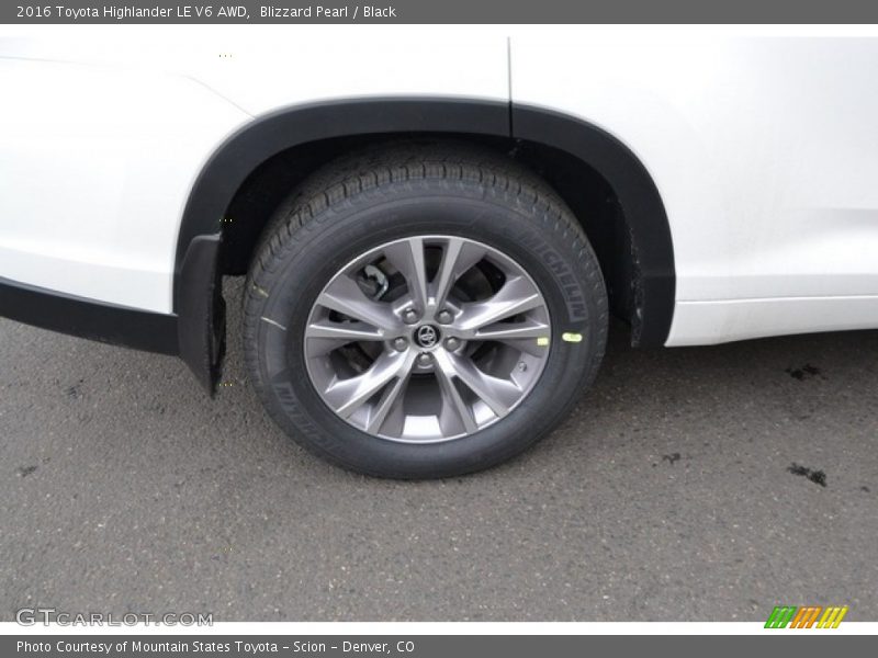 Blizzard Pearl / Black 2016 Toyota Highlander LE V6 AWD