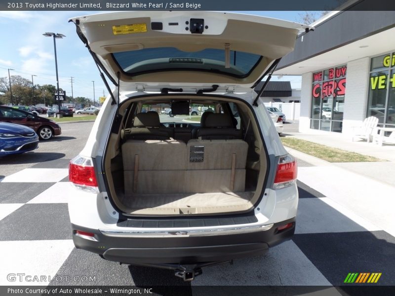 Blizzard White Pearl / Sand Beige 2013 Toyota Highlander Limited