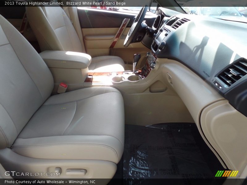Blizzard White Pearl / Sand Beige 2013 Toyota Highlander Limited