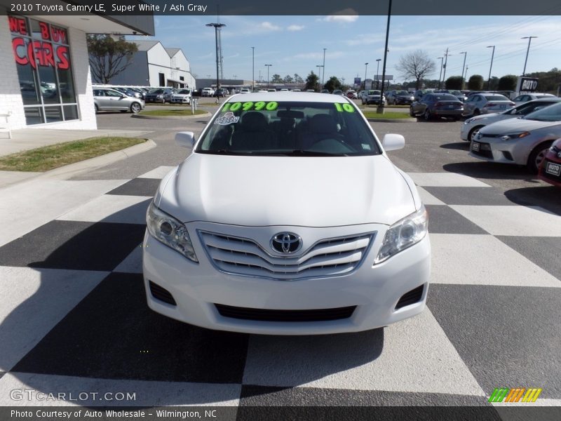 Super White / Ash Gray 2010 Toyota Camry LE