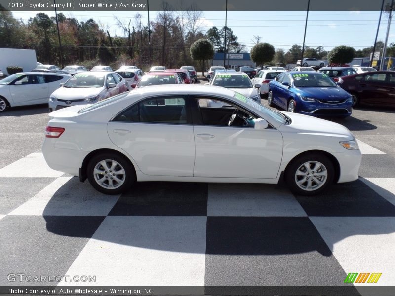Super White / Ash Gray 2010 Toyota Camry LE
