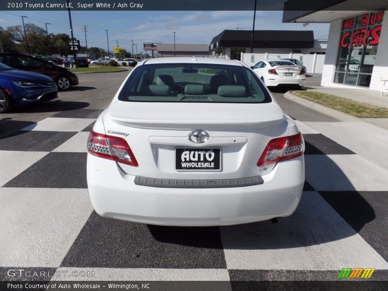 Super White / Ash Gray 2010 Toyota Camry LE
