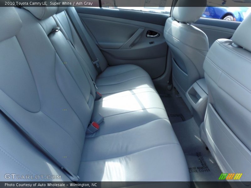 Super White / Ash Gray 2010 Toyota Camry LE