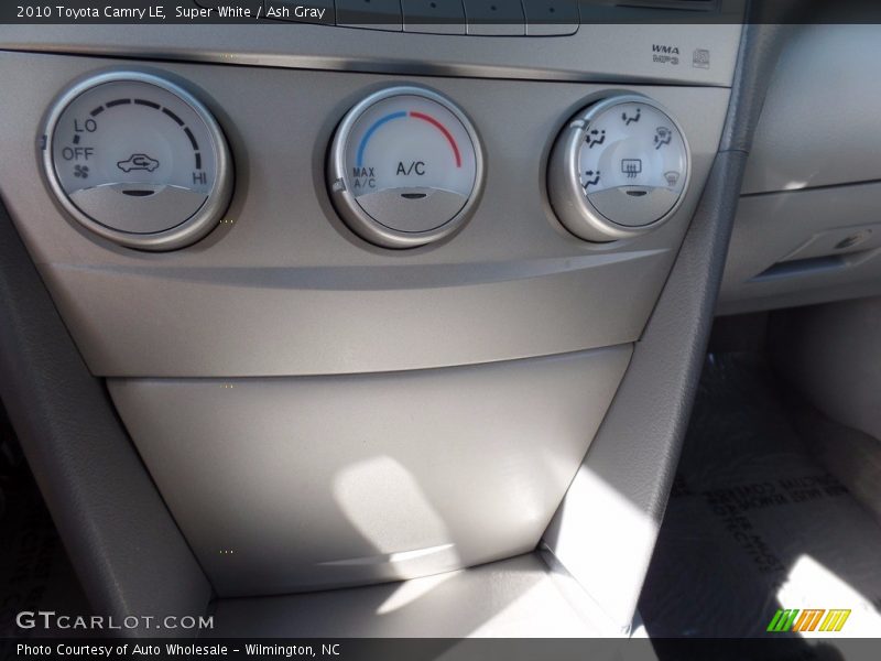 Super White / Ash Gray 2010 Toyota Camry LE