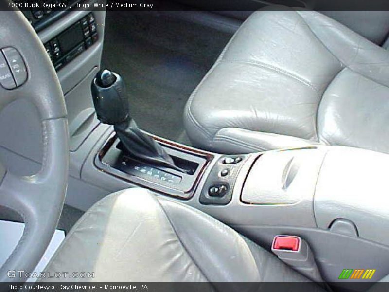 Bright White / Medium Gray 2000 Buick Regal GSE
