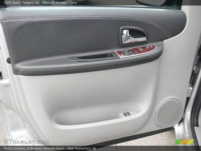 Platinum Metallic / Gray 2005 Buick Terraza CXL