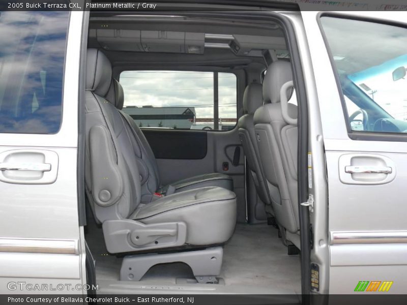 Platinum Metallic / Gray 2005 Buick Terraza CXL