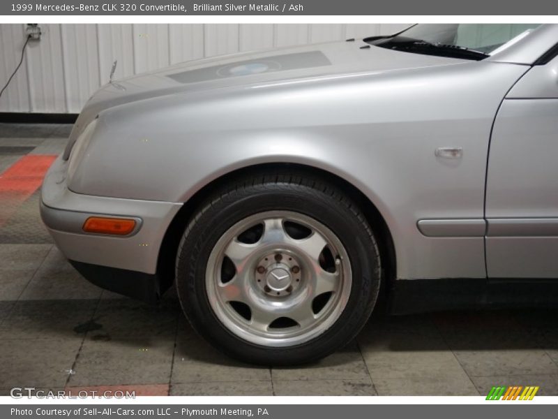 Brilliant Silver Metallic / Ash 1999 Mercedes-Benz CLK 320 Convertible